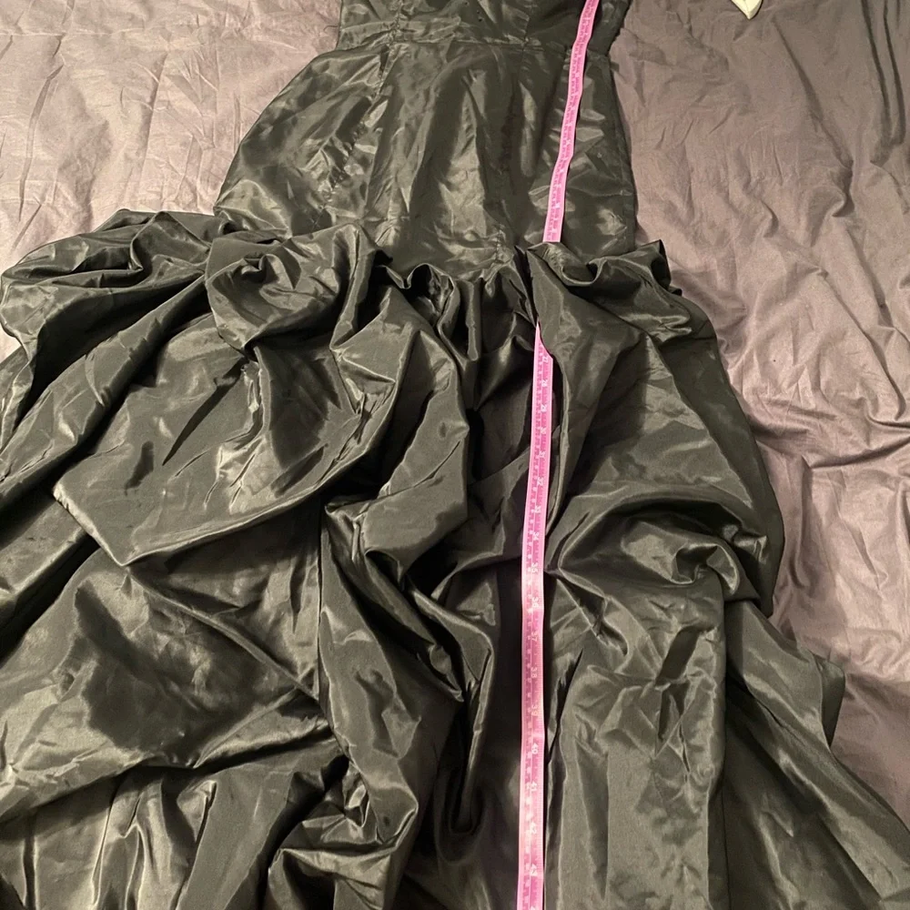 Black Beautiful Jovani mermaid gown - Picture 8 of 15